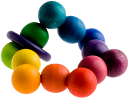 Babyklapper aus Holz in Regenbogenfarben, aus Kugeln